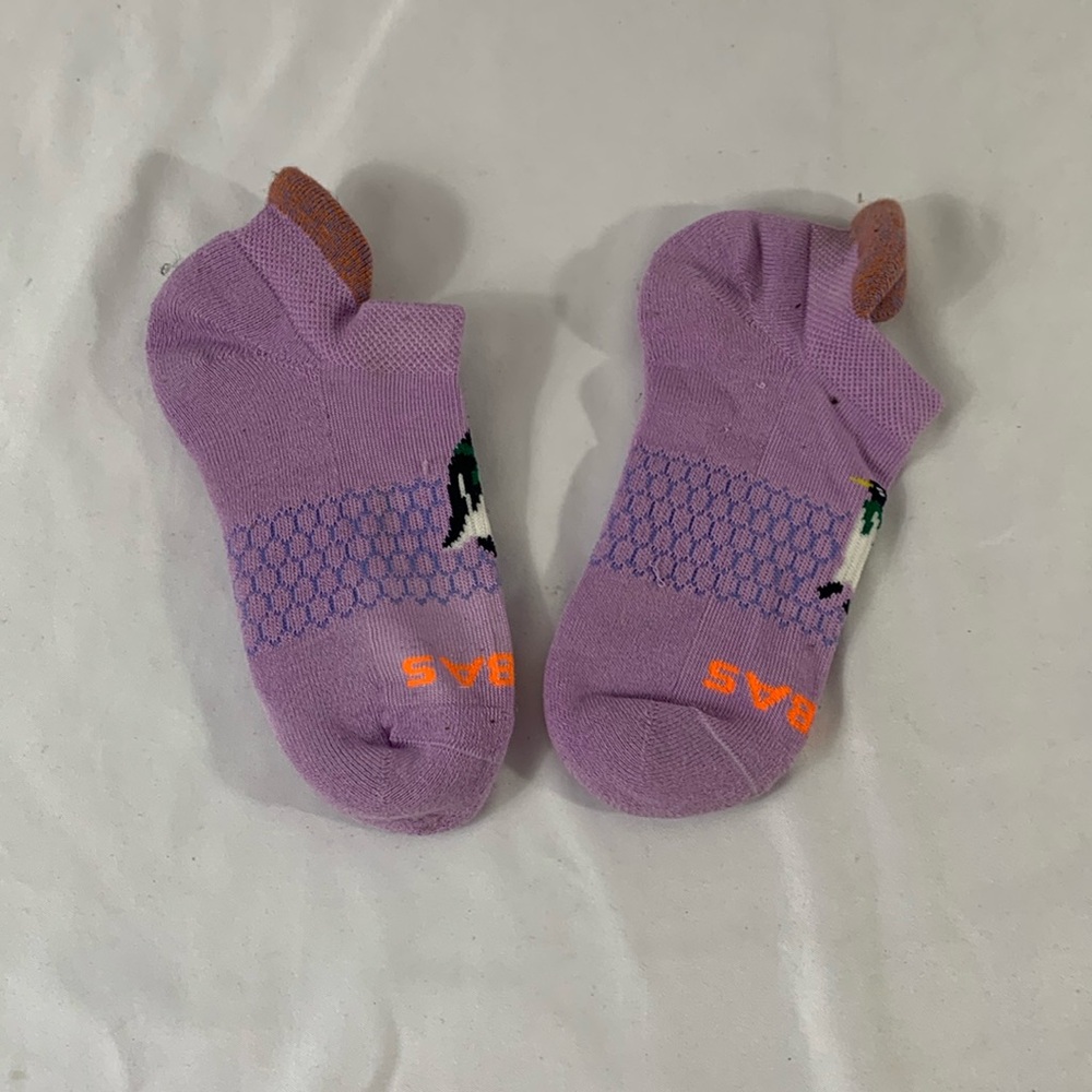 BOMBAS Women's Penguin Ankle Socks in Purple Size S/M